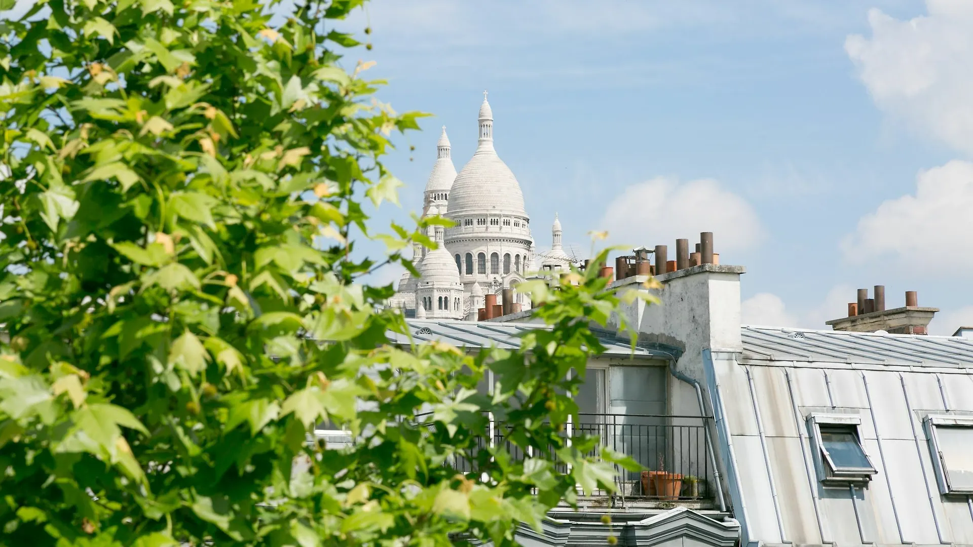 Sochic Montmartre * Paris